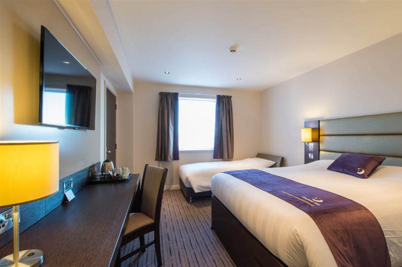 Premier Inn Newcastle City Centre Millennium Bridge Exterior photo