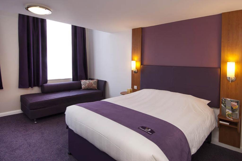 Premier Inn Newcastle City Centre Millennium Bridge Exterior photo