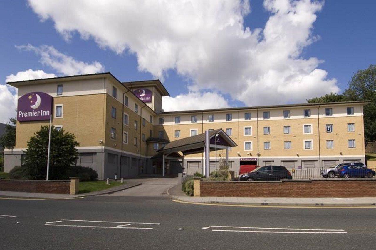 Premier Inn Newcastle City Centre Millennium Bridge Exterior photo